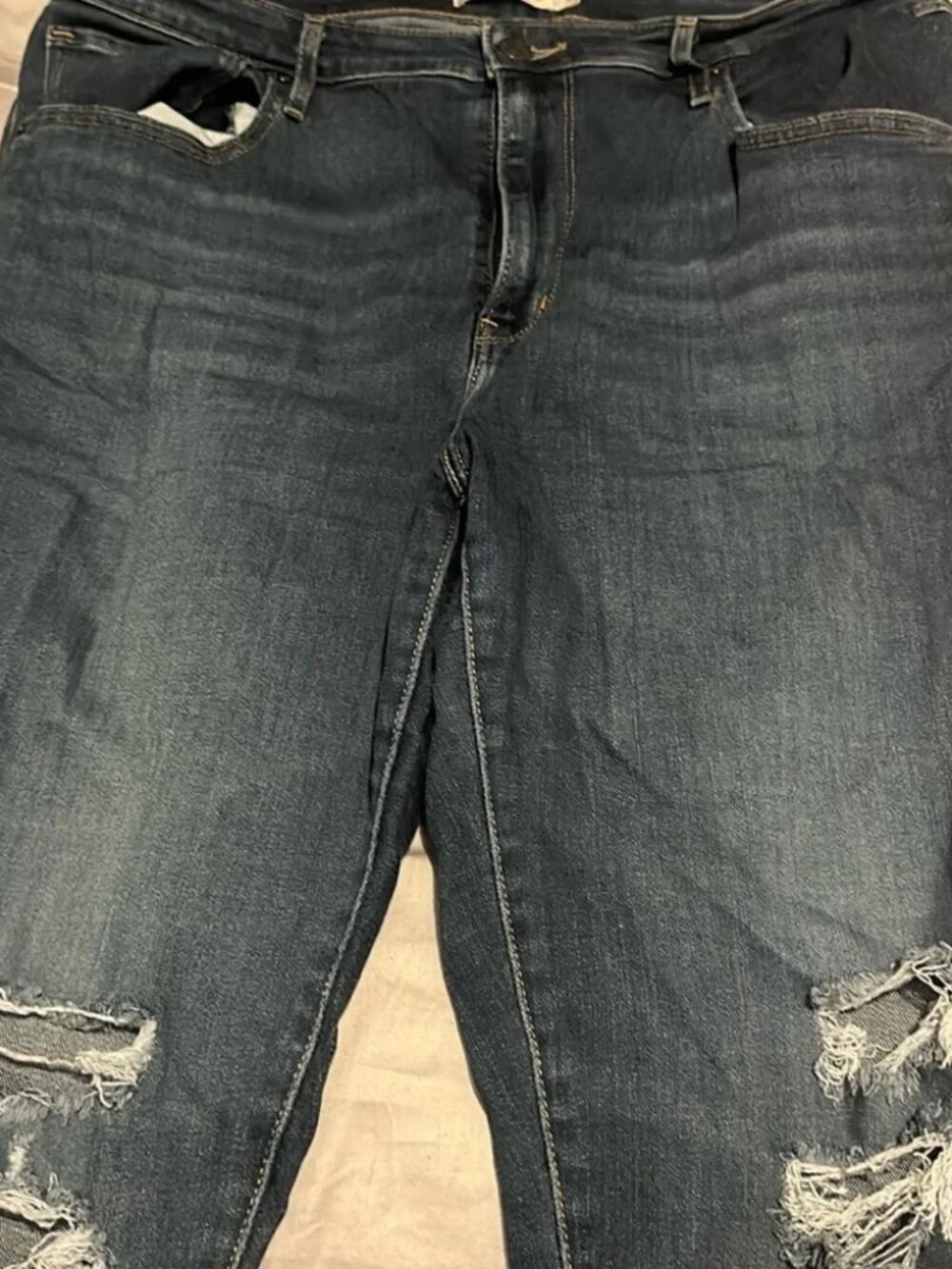 Levi’s Dark Blue‎ Ripped Skinny Jeans - Picture 2 of 2